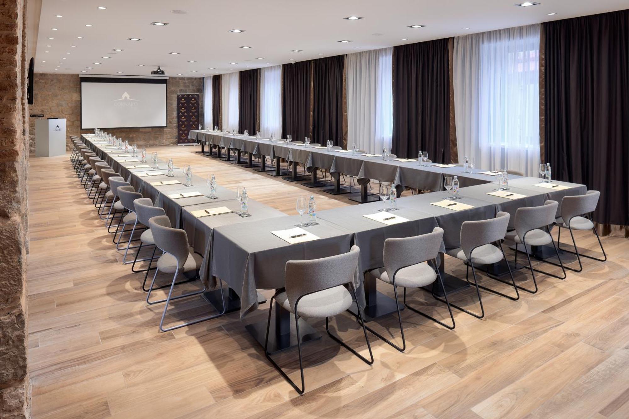 Cornaro Hotel Split Exterior foto Meeting room