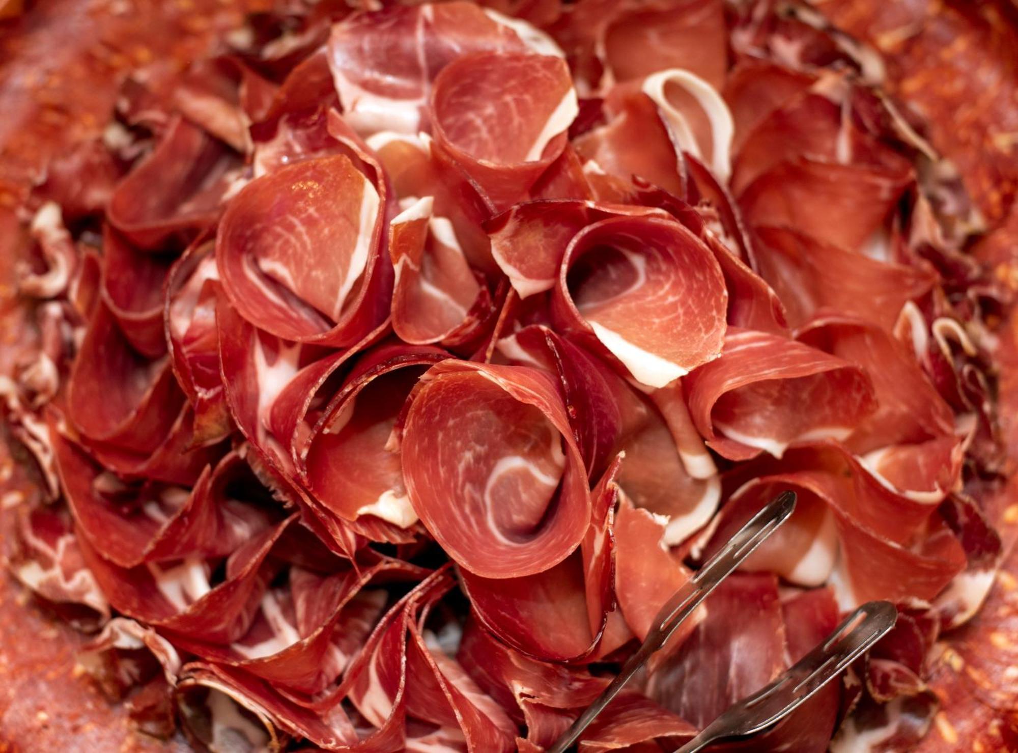 Cornaro Hotel Split Exterior foto Dried cured beef