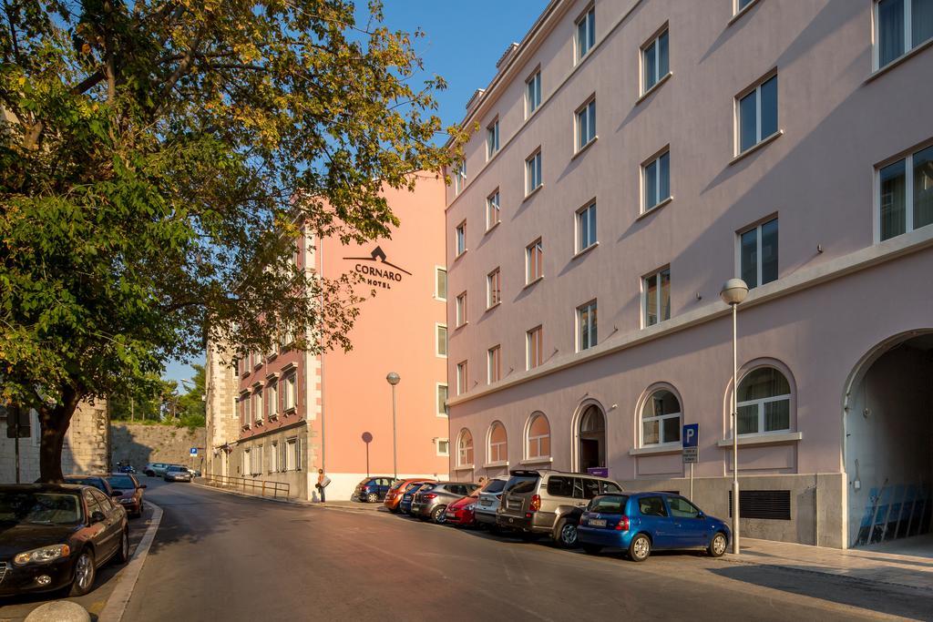 Cornaro Hotel Split Exterior foto The former headquarters of the German National Library in Frankfurt