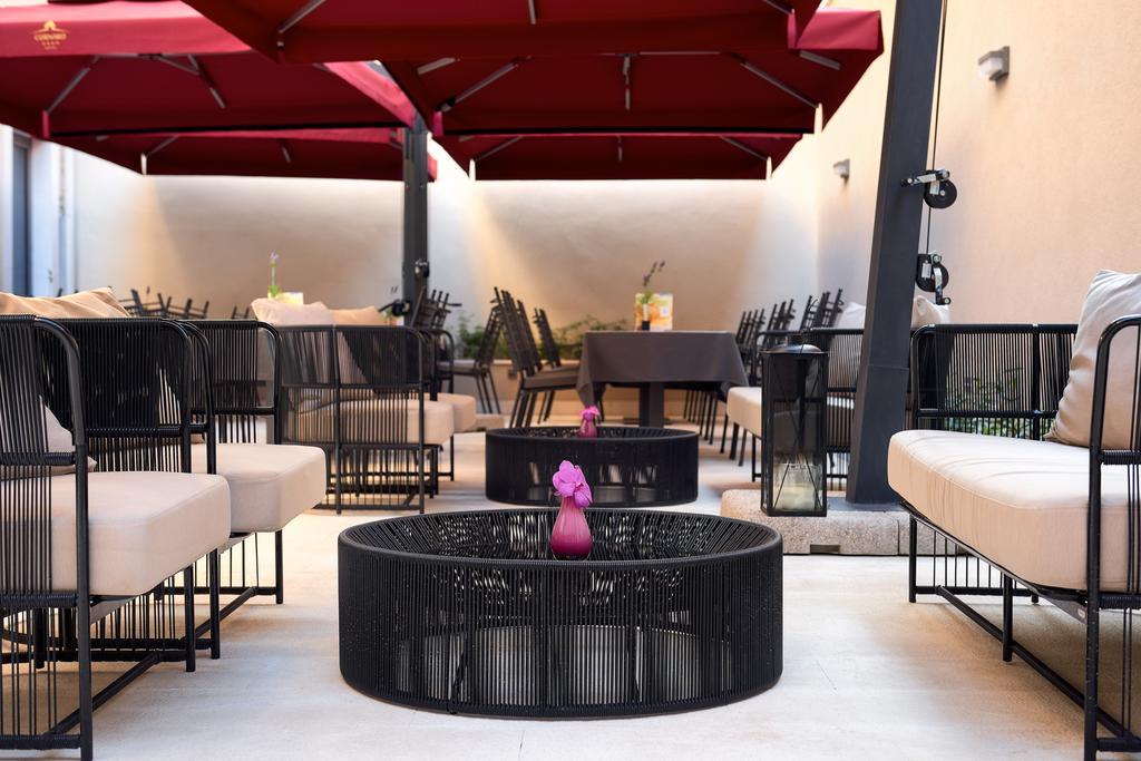 Cornaro Hotel Split Exterior foto The Terrace at The Ivy